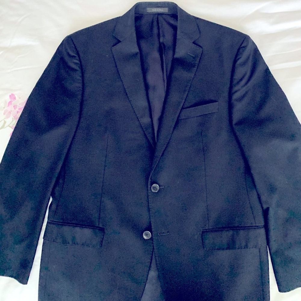 Calvin Klein men’s suit navy blue 41R